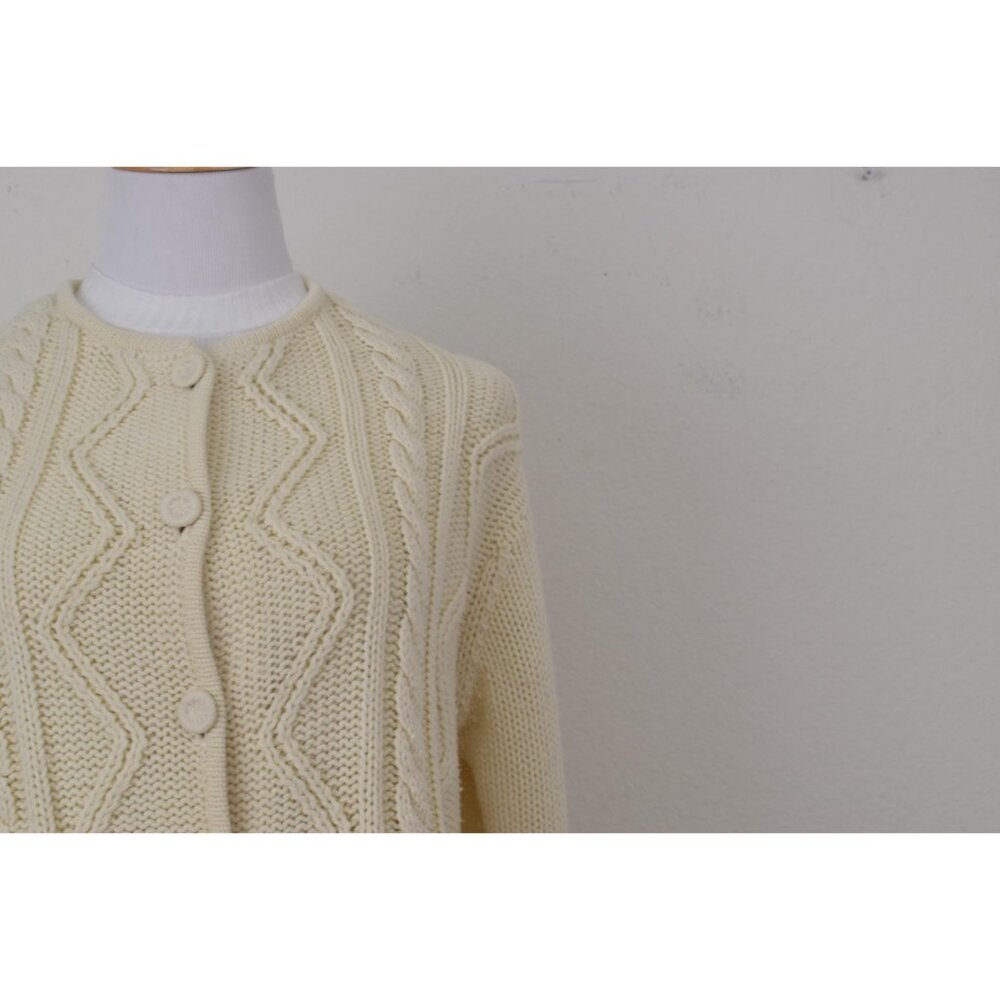 Vintage 80s Beige Acrylic Granny Sweater size S - Picture 6 of 10